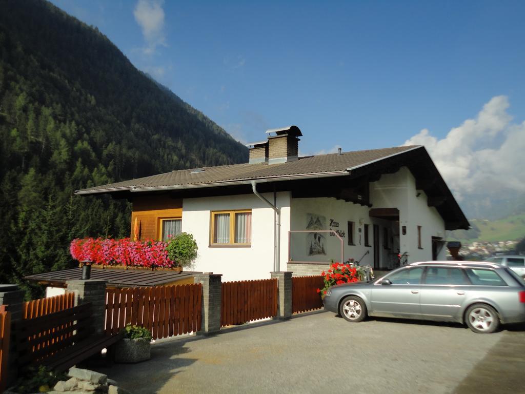 Haus Dorfblick Hotel Prägraten Exterior foto